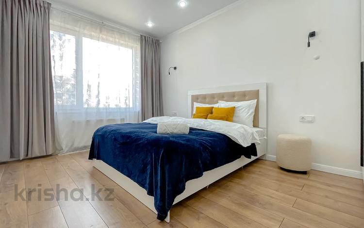 2-бөлмелі пәтер · 65 м² · 10 қабат, Райымбека 210, бағасы: 4 000 〒 в Алматы, Алмалинский р-н — фото 2