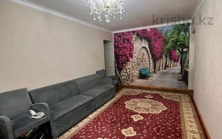 3-комнатная квартира · 60 м² · 1/5 этаж, Джангельдина 12 за 20 млн ₸ в Шымкенте — фото 2