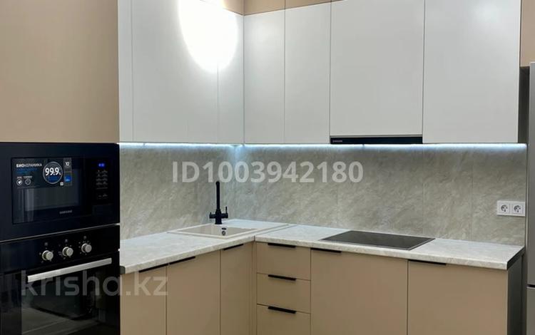 2-комнатная квартира · 58 м² · 4/9 этаж, Туран 46Б, 46Б/1, 46Б/2 за 350 000 ₸ в Астане, Нура р-н — фото 2
