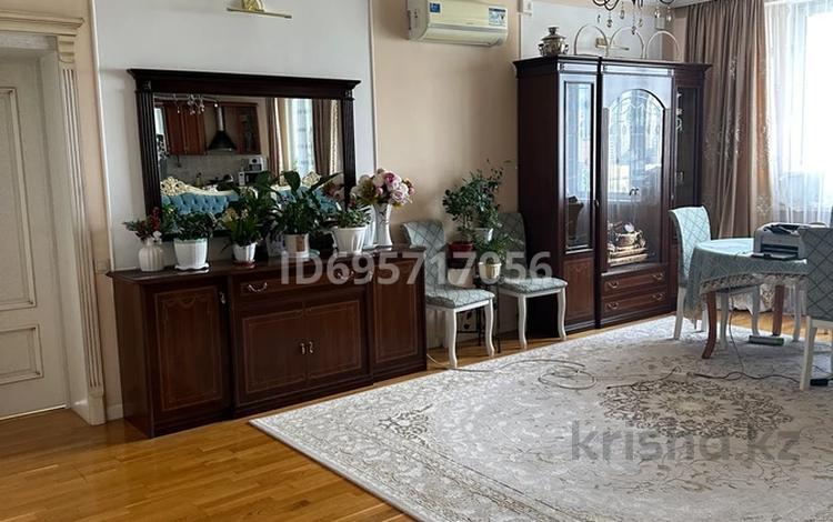 4-комнатная квартира · 165 м² · 10/22 этаж, Нажимеденова 10 за 86 млн ₸ в Астане, Алматы р-н — фото 2
