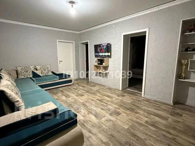Отдельный дом · 4 комнаты · 110 м² · 6 сот., мкр Айгерим-2 61 за 48 млн ₸ в Алматы, Алатауский р-н