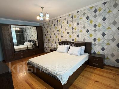 4-комнатная квартира · 120 м² · 1/5 этаж, Шамина 1 — Ауэзова за 350 000 ₸ в Атырау