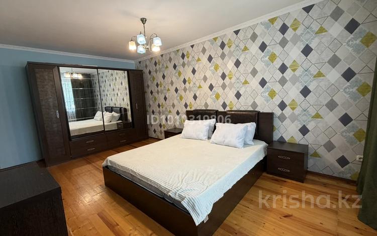 4-бөлмелі пәтер · 120 м² · 1/5 қабат, Шамина 1 — Ауэзова, бағасы: 350 000 ₸ в Атырау — фото 21