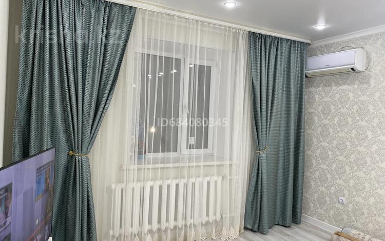3-бөлмелі пәтер · 82 м² · 4/5 қабат, мкр Астана 15, бағасы: 38 млн ₸ в Уральске — фото 2