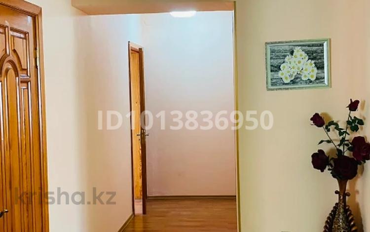 4-бөлмелі пәтер · 90 м² · 3/5 қабат, 14-ш/а. 42, бағасы: 350 000 ₸ в Актау, 14-й мкр — фото 2
