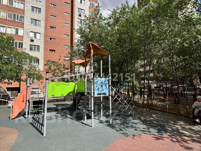 2-бөлмелі пәтер · 70 м² · 9/10 қабат, Кумисбекова 8, бағасы: 37 млн ₸ в Астане, Сарыарка р-н