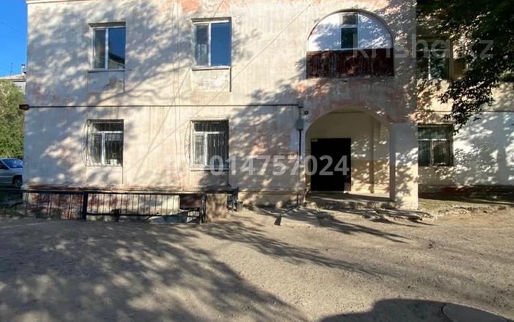 3-комнатная квартира · 67 м² · 2/2 этаж, кунанбай 18 — южный за 27 млн ₸ в Семее — фото 2