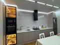 4-комнатная квартира · 174 м² · 4/9 этаж, Самал 82/4 — Коняхина за 62 млн 〒 в Уральске — фото 16