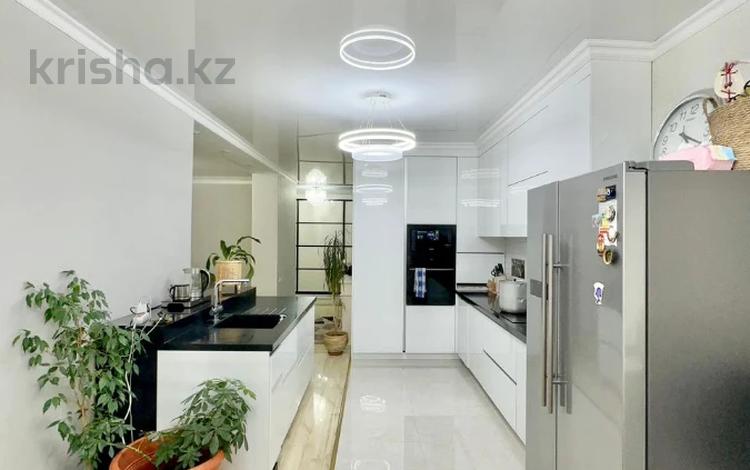 3-бөлмелі пәтер · 100 м² · 6/18 қабат, Навои 208 — Торайгырова, бағасы: 79 млн ₸ в Алматы, Бостандыкский р-н — фото 22