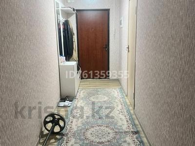 Пәтерлер в Туркестанской обл.: 2-бөлмелі пәтер · 67.9 м² · 6/12 қабат, 9 32/1, бағасы: 23 млн 〒 2-бөлмелі пәтер · 67.9 м² · 6/12 қабат, 9 32/1, бағасы: 23 млн 〒 в Туркестане