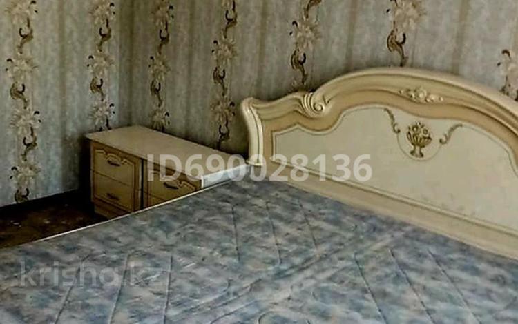 3-бөлмелі пәтер · 70.5 м² · 2/5 қабат, мкр Аксай-2 — Мамышулы, бағасы: 300 000 ₸ в Алматы, Ауэзовский р-н — фото 2