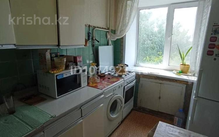 3-комнатная квартира · 61 м² · 5/9 этаж, Курмангазы 173 за 14.5 млн ₸ в Уральске — фото 2