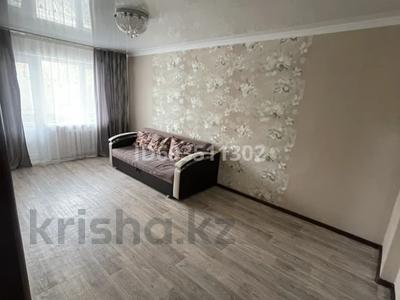 2-комнатная квартира, 50 м², 3/5 этаж помесячно, Мухаметжанова 30 за 130 000 〒 в Балхаше