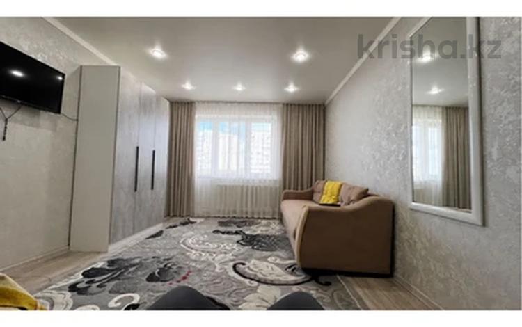 1-комнатная квартира · 35 м² · 3/9 этаж, Докучаева за 13 000 ₸ в Семее — фото 44
