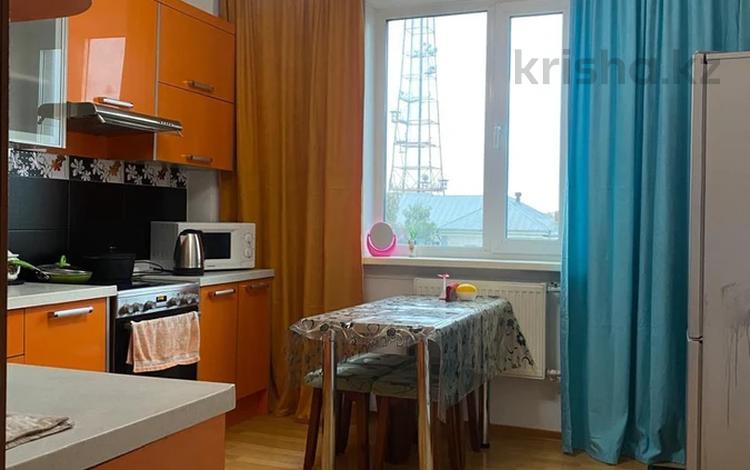 1-комнатная квартира · 45 м² · 3/16 этаж, проспект Женис 67 — Алии Молдагуловой за 13 000 ₸ в Астане, Сарыарка р-н — фото 2