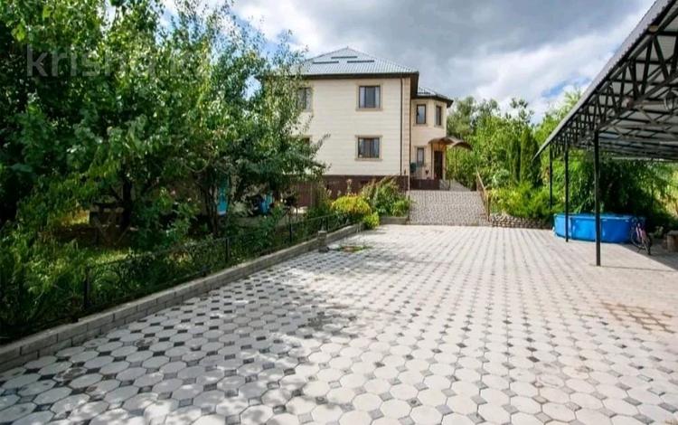 Отдельный дом · 4 комнаты · 256 м² · 12 сот., мкр Алатау (ИЯФ) 153 за 79 млн ₸ в Алматы, Медеуский р-н — фото 2
