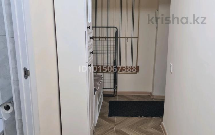 1-бөлмелі пәтер · 27 м² · 3/4 қабат, Әйтеке би, бағасы: 14 000 ₸ в Алматы, Алмалинский р-н — фото 2