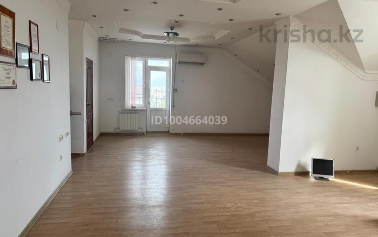 Свободное назначение, офисы · 173 м² за 390 000 〒 в  — фото 2