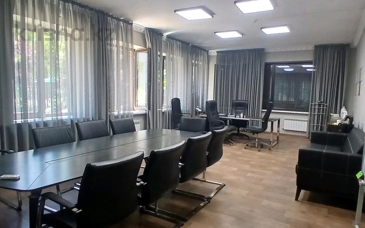 Еркін, кеңселер · 117 м², бағасы: 1.5 млн ₸ в Алматы, Медеуский р-н — фото 2
