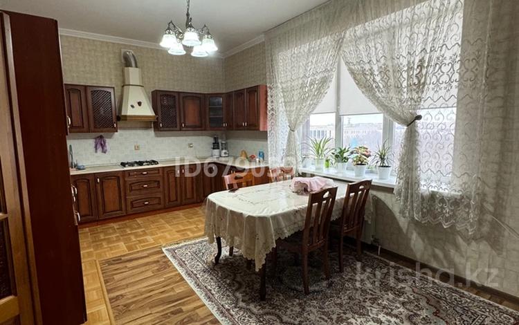 4-комнатная квартира · 175 м² · 5/5 этаж, Газизы Жубановой 3 ж за 50 млн ₸ в Актобе — фото 23