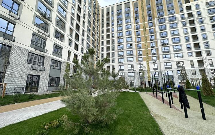 1-комнатная квартира, 41 м², 8/12 этаж помесячно, Сырым батыра 99/3 за 200 000 〒 в Шымкенте — фото 2