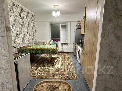 Продажа квартир в Атырауской обл.: 4-комнатная квартира · 100 м² · 5/5 этаж, Избасов Шафих 28б — Мармелад балдар ойын сауық кешеніне қарсы двор. саудасы бар за 14 млн 〒 4-комнатная квартира · 100 м² · 5/5 этаж, Избасов Шафих 28б — Мармелад балдар ойын сауық кешеніне қарсы двор. саудасы бар за 14 млн 〒 в Кульсары