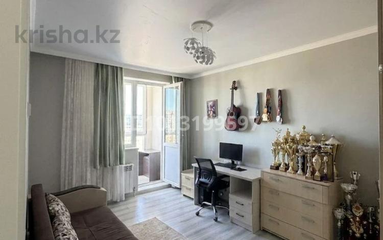 2-бөлмелі пәтер · 45 м² · 9/10 қабат, Жумекен Нажимеденова 64, бағасы: 25 млн ₸ в Астане, Сарайшык р-н — фото 2