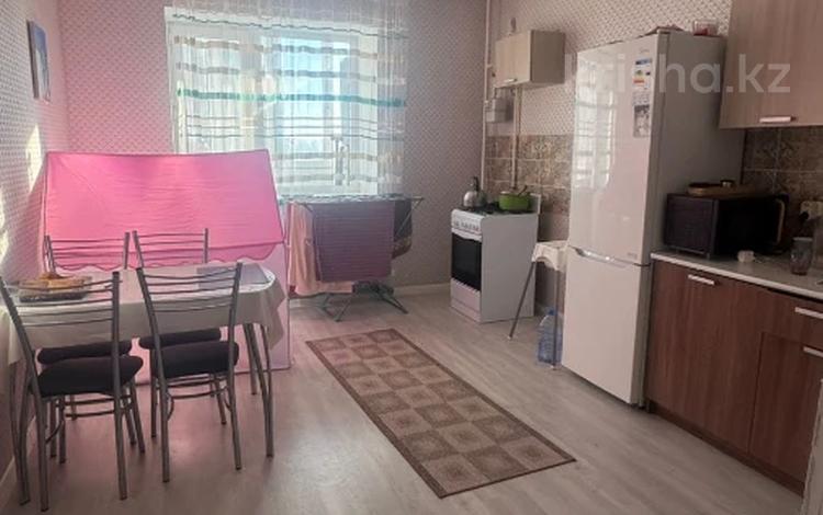 1-комнатная квартира · 43.2 м² · 8/9 этаж, мкр. Алтын орда за 16.5 млн 〒 в Актобе — фото 2