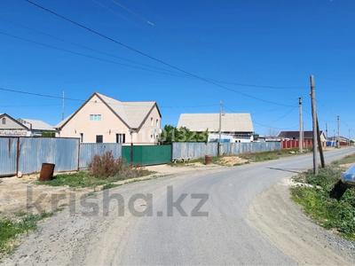 Жер үй мен саяжайлар в Атырауской обл.: Жеке үй · 6 бөлме · 217 м² · 8 сот., 4.а-ықша аудан 17 — Айналма жолдын бойы, бағасы: 38 млн 〒 Жеке үй · 6 бөлме · 217 м² · 8 сот., 4.а-ықша аудан 17 — Айналма жолдын бойы, бағасы: 38 млн 〒 в Кульсары