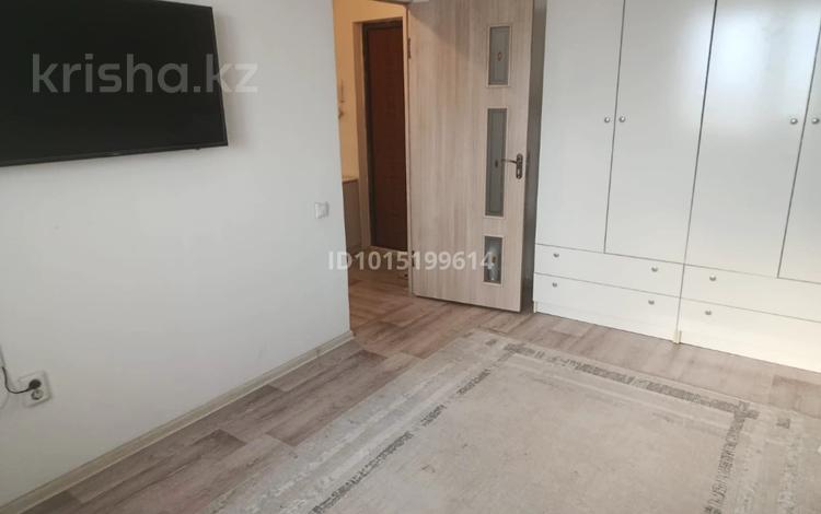 1-комнатная квартира · 40 м² · 12/12 этаж, мкр Акбулак, С. Байтереков 111 за 230 000 ₸ в Алматы, Алатауский р-н — фото 2