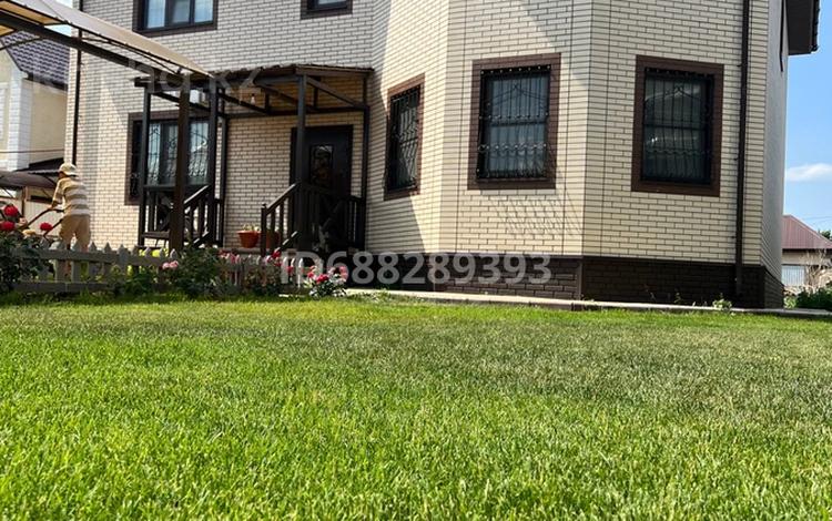 Отдельный дом · 6 комнат · 240 м² · 9 сот., Асан улица Байтурсынова — Исатай Батыра за 98 млн ₸ в Уральске — фото 27