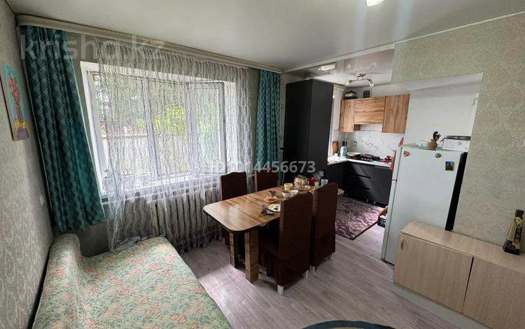 2-бөлмелі пәтер · 36.5 м² · 1/2 қабат, Алтынсарина 8 — Рядом с Мечетью, прямо в центре, бағасы: 8 млн ₸ в  — фото 2