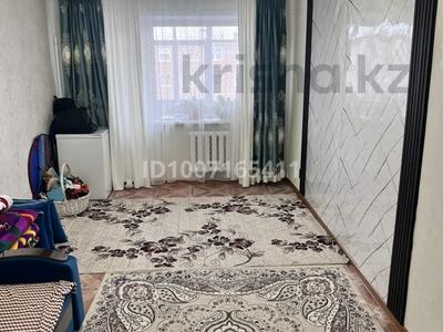 2-комнатная квартира · 37 м² · 4/5 этаж, 4 микрорайон 25 — Школа , аптека, магазин, канцелярия, магазин сантехник за 7.5 млн ₸ в Степногорске