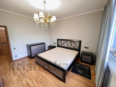 4-комнатная квартира · 150 м² · 6/6 этаж, Жамакаева за 145 млн ₸ в Алматы, Медеуский р-н