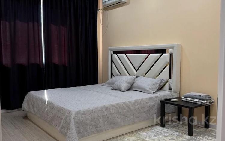 1-бөлмелі пәтер · 40 м² · 4/7 қабат, 16-ш/а. 57, бағасы: 10 000 ₸ в Актау, 16-й мкр  — фото 2