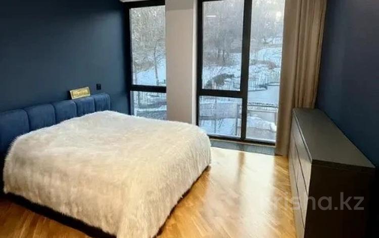 9-комнатная квартира · 400 м² · 3/3 этаж, Кербулакская 8/1 к1 за 940 млн 〒 в Алматы, Медеуский р-н — фото 2