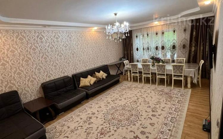 4-комнатная квартира · 130.7 м² · 1/5 этаж, Тауелсиздик за 55 млн ₸ в Актюбинской обл. — фото 2