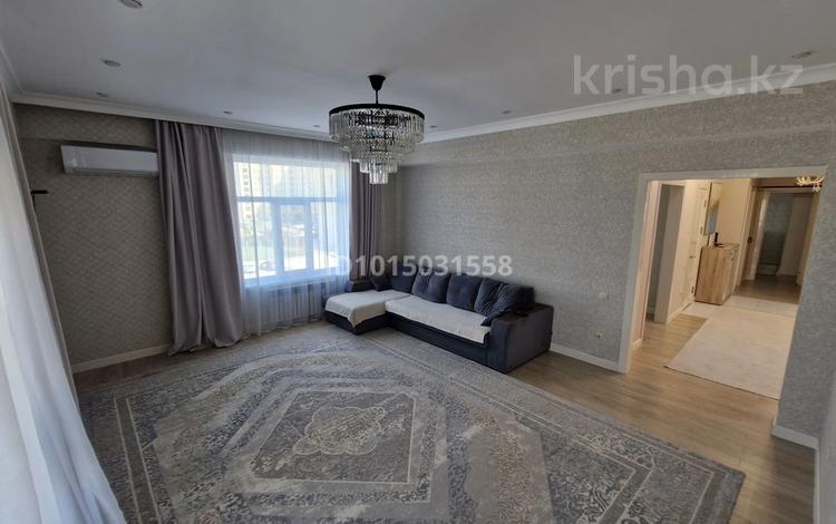 4-бөлмелі пәтер · 140 м² · 4/10 қабат, 18А ш/а 1, бағасы: 700 000 ₸ в Актау, 18А мкр — фото 2