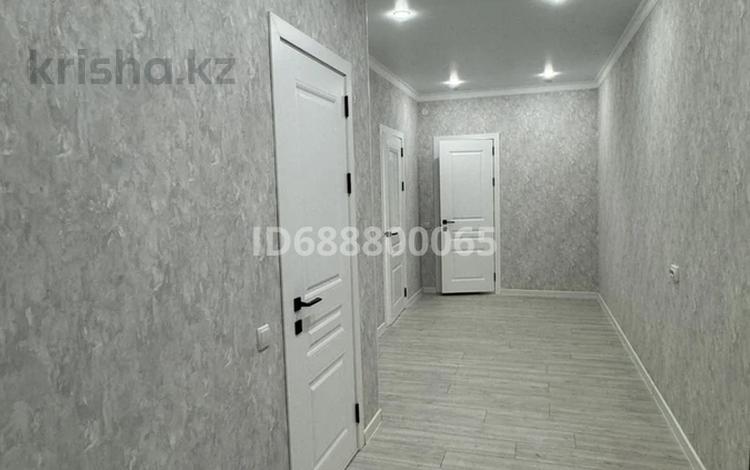 2-комнатная квартира, 61 м², 5/9 этаж, Шымсити за 30 млн 〒 в Шымкенте, Каратауский р-н — фото 2