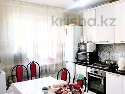 3-бөлмелі пәтер · 70 м² · 8/9 қабат, мкр 12, бағасы: 19 млн 〒 в Актобе