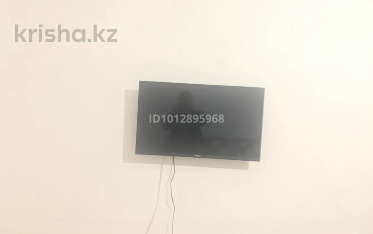 1-комнатная квартира · 45 м² · 1/9 этаж, пгт Балыкши, Ахмедярова 23 за 140 000 ₸ в Атырау — фото 2