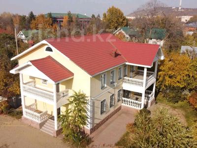 Отдельный дом · 7 комнат · 400 м² · помесячно, мкр Горный Гигант, Игишева 75 за 1.3 млн 〒 в Алматы, Медеуский р-н