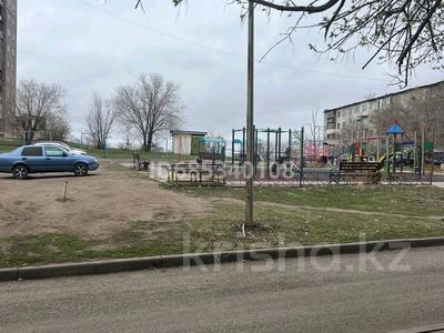 2-комнатная квартира · 45 м² · 3/5 этаж, Майкудук, 15мкр 1 — Находится возле 61 школы за 9.5 млн ₸ в Караганде, Алихана Бокейханова р-н