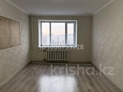 1-комнатная квартира · 40.7 м² · 10/10 этаж, Кенен Азирбаев 6/5 — Квартира ниже рынка. Требует ремонта. Лучшее предложение по цене. за 18 млн 〒 в Астане, Алматы р-н