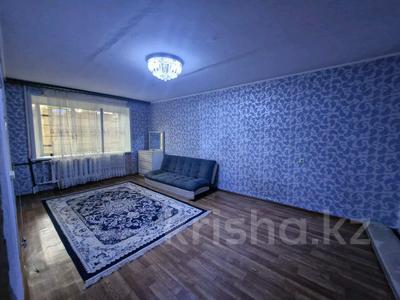 Продажа квартир в Павлодарской обл.: 2-комнатная квартира · 54 м² · 1/5 этаж, Муткенова 52 за 11.5 млн 〒 2-комнатная квартира · 54 м² · 1/5 этаж, Муткенова 52 за 11.5 млн 〒 в Павлодаре