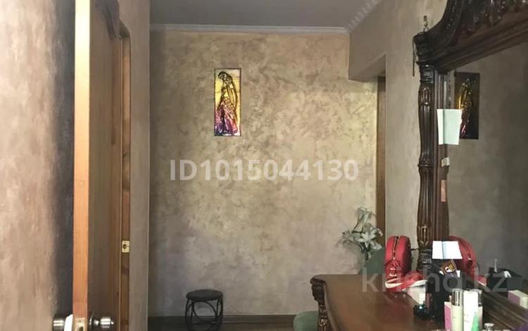 2-бөлмелі пәтер · 45 м² · 2/5 қабат, Байтурсынова 10, бағасы: 27 млн ₸ в Шымкенте, Аль-Фарабийский р-н — фото 2