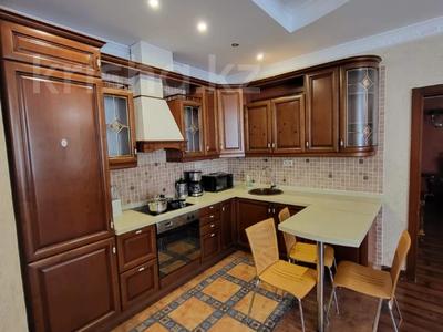 3-бөлмелі пәтер, 90 м², 3/14 қабат ай сайын, Луганского 1, бағасы: 600 000 〒 в Алматы, Медеуский р-н