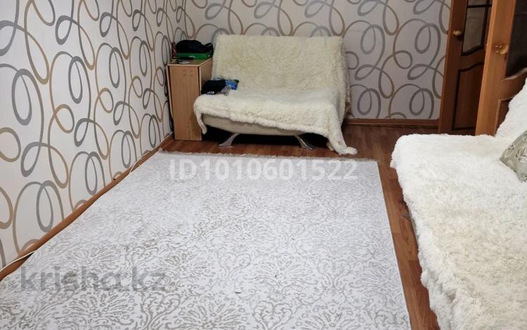 2-комнатная квартира · 42 м² · 3/5 этаж, Дружбы 126 — Народный банк, суд, алма тв, садик частный за 10 млн ₸ в Караганде, Алихана Бокейханова р-н — фото 2