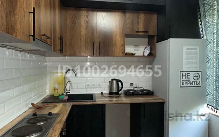 1-комнатная квартира · 32 м² · 1/5 этаж, Бурова 25/3 за 13 000 ₸ в Усть-Каменогорске — фото 2