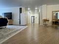 4-комнатная квартира · 200 м² · 9/10 этаж, Иманова 10/1 — Республика за 112.3 млн ₸ в Астане, р-н Байконур — фото 3